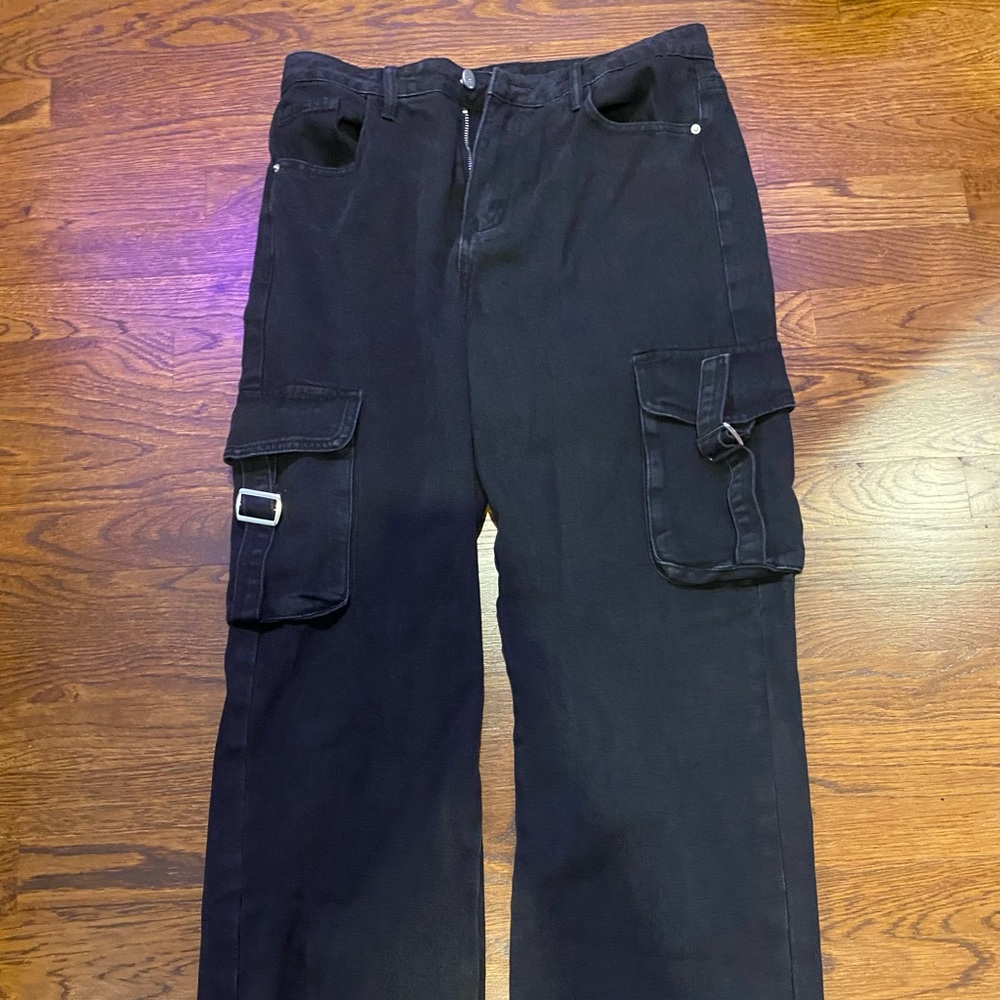 SHEIN L Black Cargo Pants